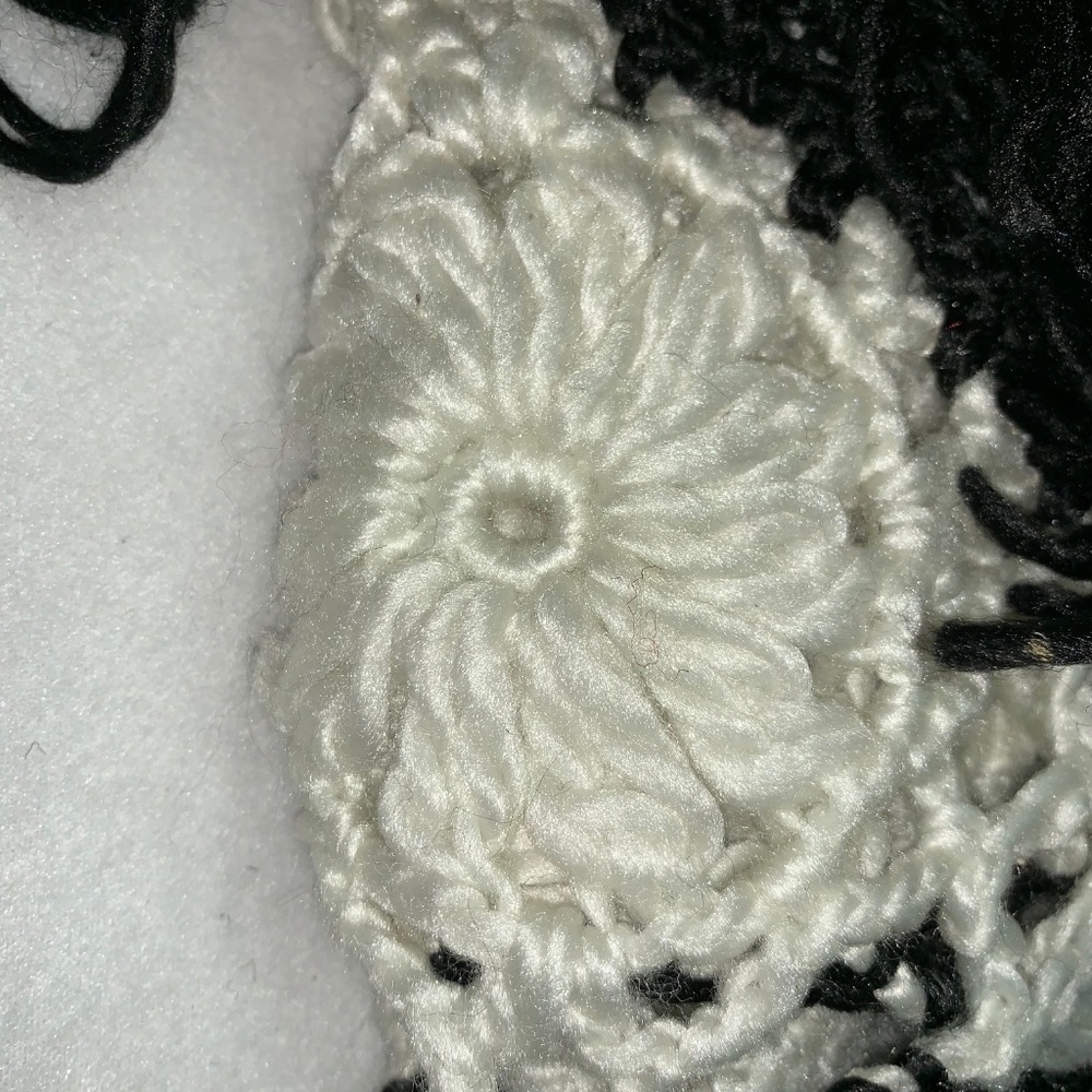 Triangle Hand Knit Scarf - Picture 3 of 3